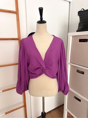 IORANE Purple Twist Front Long Balloon Sleeve Crop Top NWT Revolve